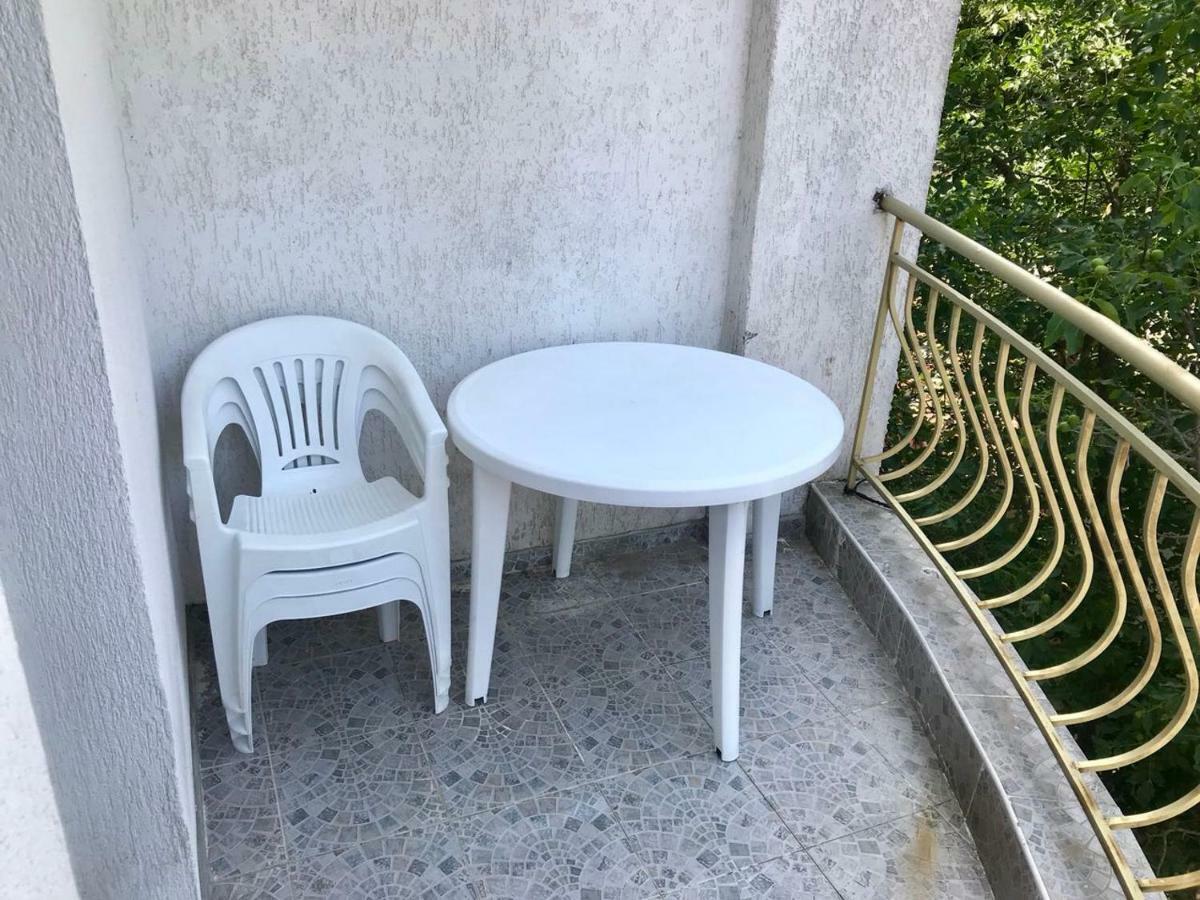 Helga Apartment Obzor Εξωτερικό φωτογραφία