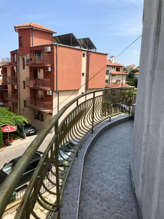 Helga Apartment Obzor Εξωτερικό φωτογραφία