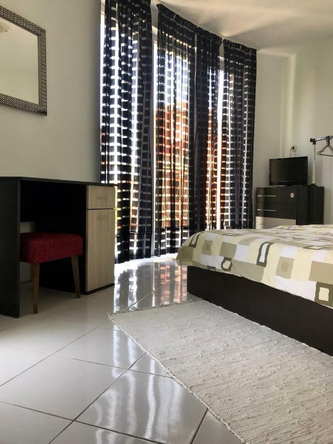 Helga Apartment Obzor Εξωτερικό φωτογραφία
